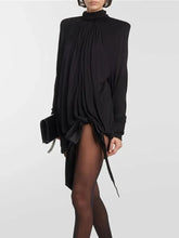 Silhouette Ribbon Black Dress