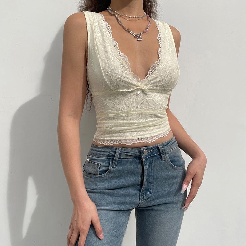Pydshop Coquette V-neck Lace Crop Top