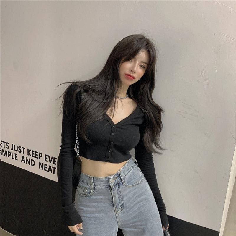 Pydshop Extra Long Sleeves Buttoned Crop Top