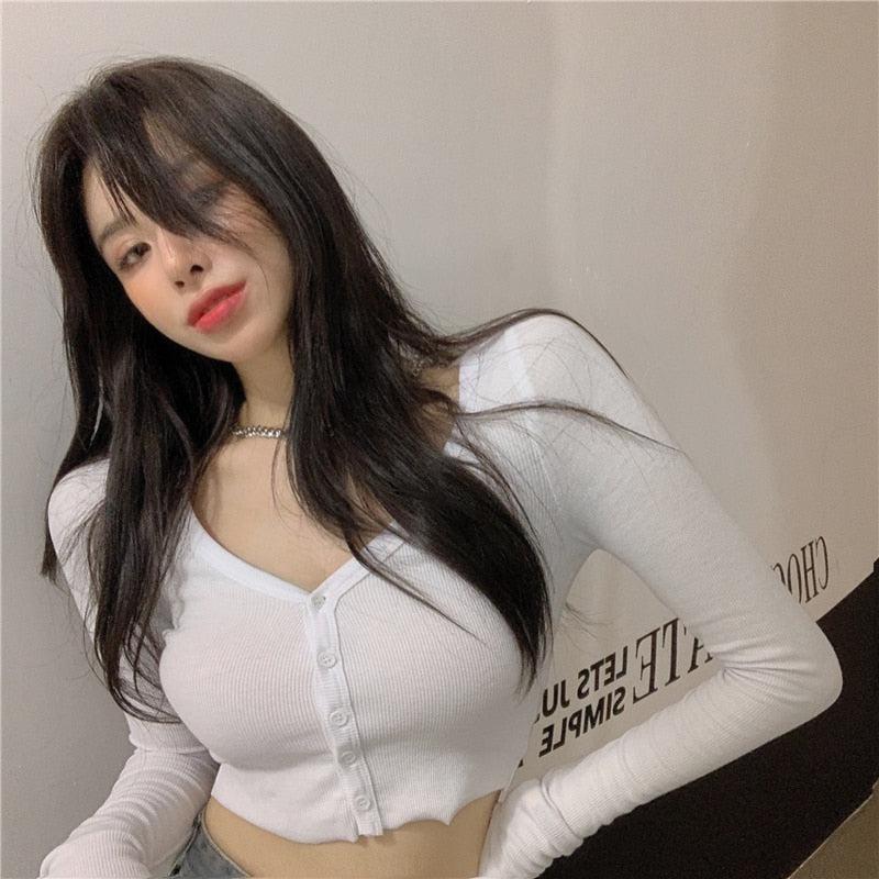 Pydshop Extra Long Sleeves Buttoned Crop Top