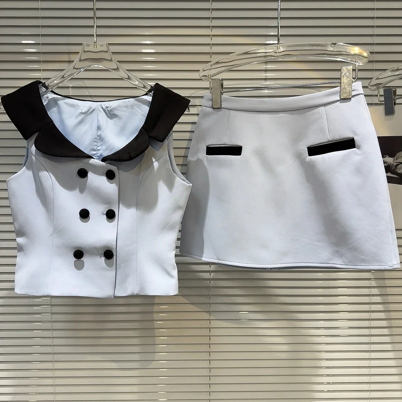 Pydshop Contrast Short Sleeve Buttoned Vest Top And Mini Skirt Set