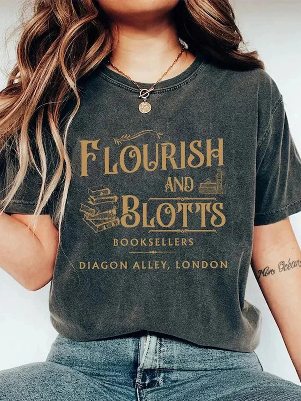 Pydshop Flourish And Blotts Tshirt 100% Cotton Washed Distressed Top Dark College T Shirt Subtle Bookish Merch Y2K Top