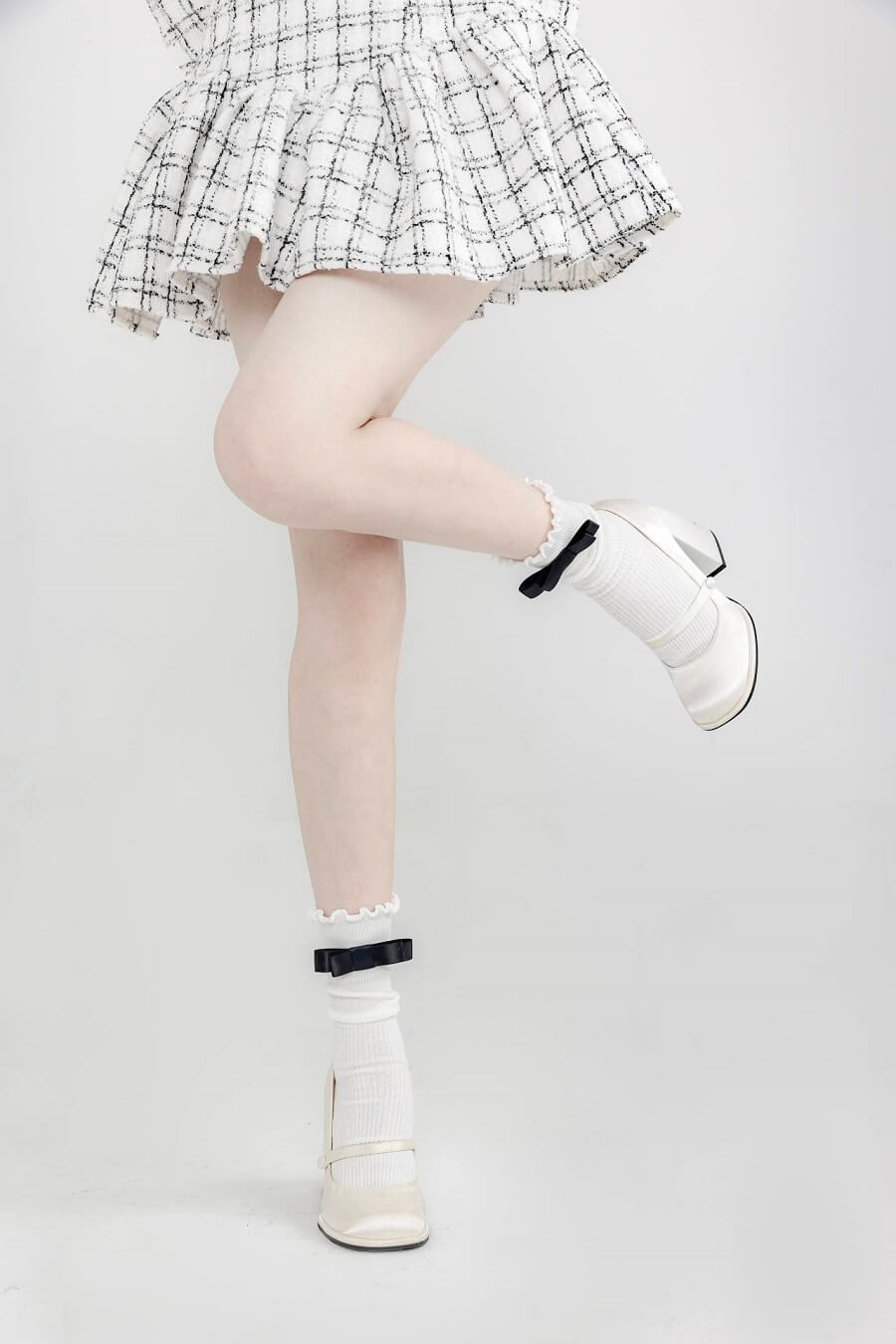 Ballet core ruffles socks