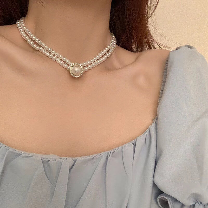 Baroque pearl coquette necklace