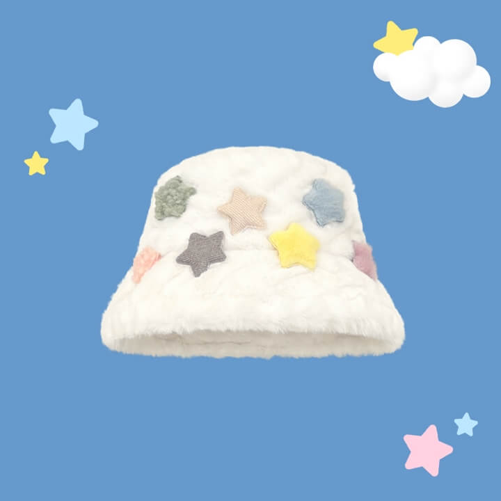 Fluffy stars bucket hat