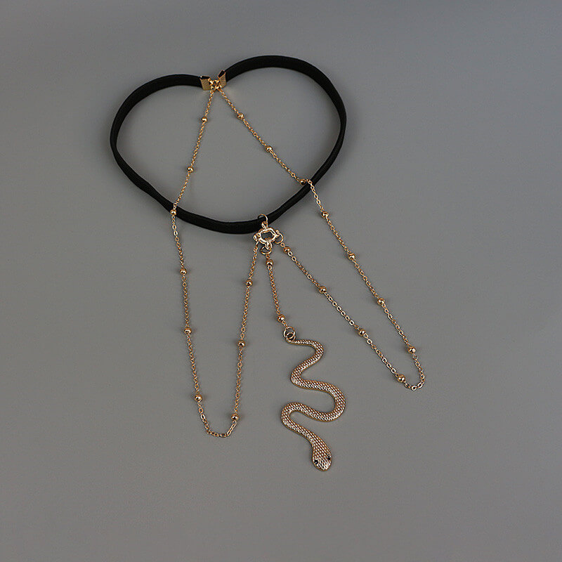 Gothic aesthetic snake garter