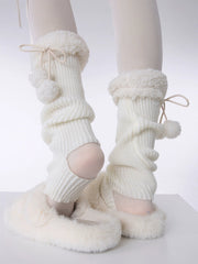 Pompon warm leg warmers