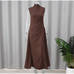 Elegant Floor-Length Scarf Collar Evening Dress