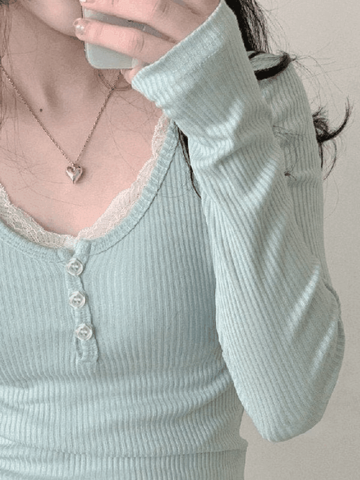Pydshop Lace Trim Knit Long Sleeve Crop Top
