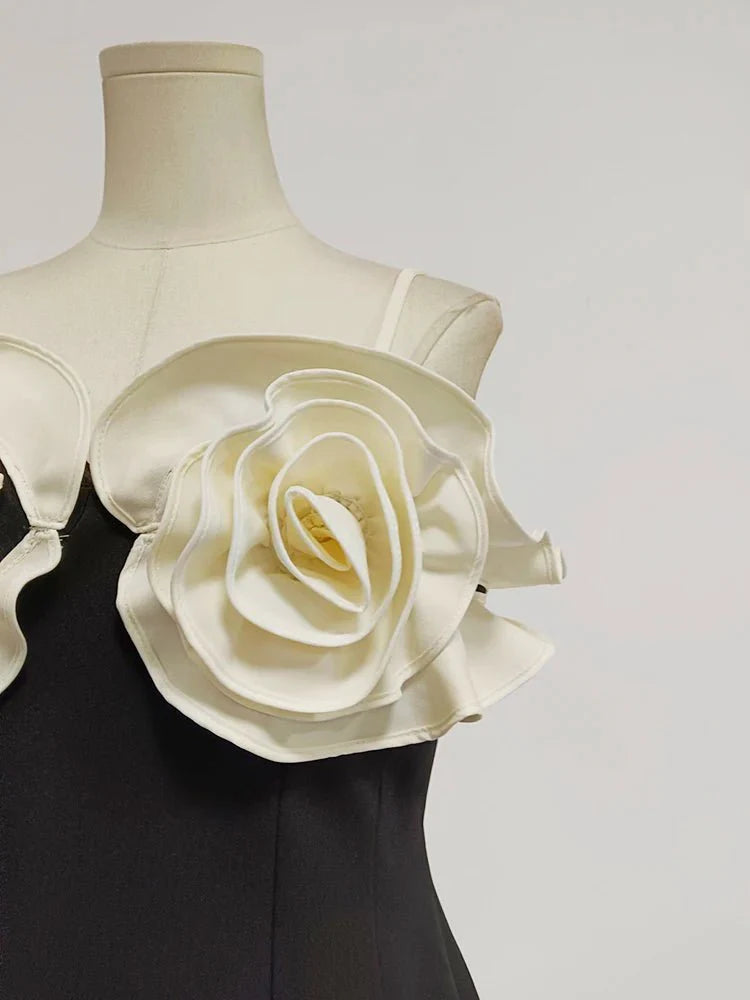 Sleeveless Square Collar Appliqué Mini Dress