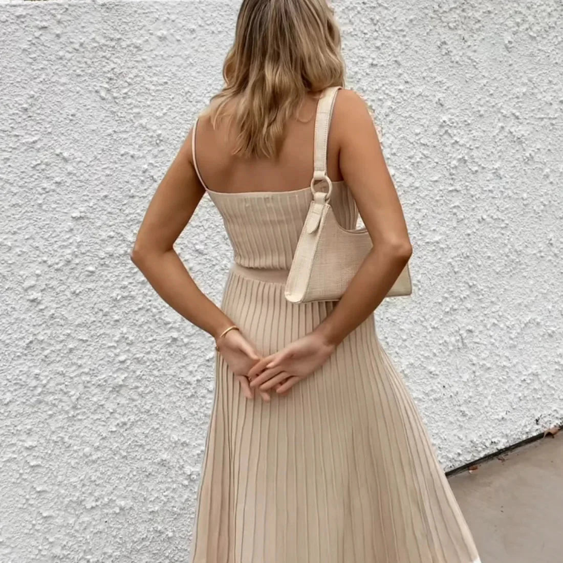 Stretchable Backless Knit Maxi Dress