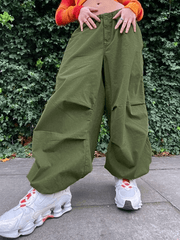 Relaxed Low Waist Cargo Pants