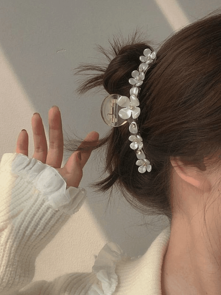 Rhinestone Decor Floral Hair Claw